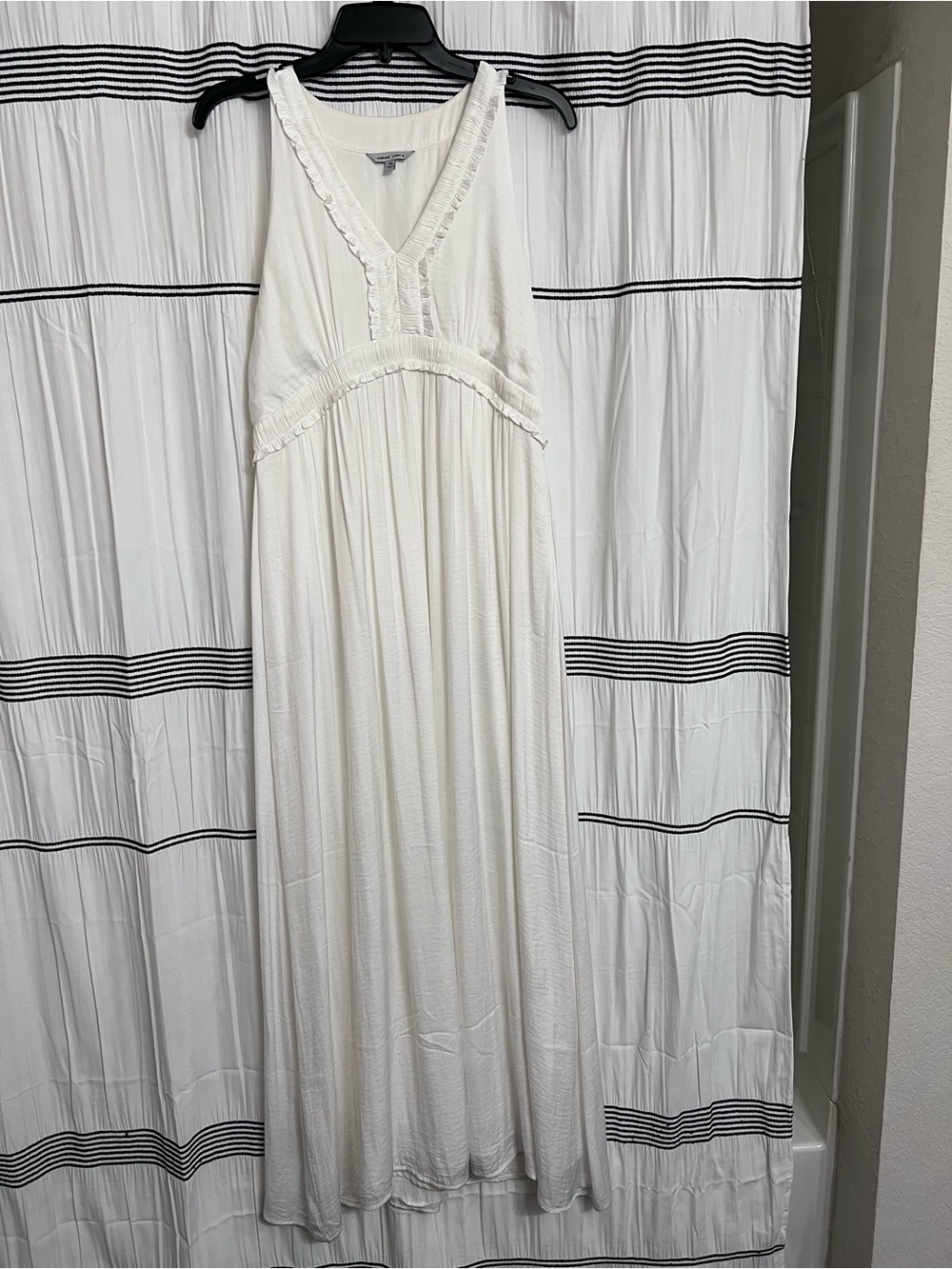 Naked Zebra White V‑Neck Ruffle Trim Maxi Dress